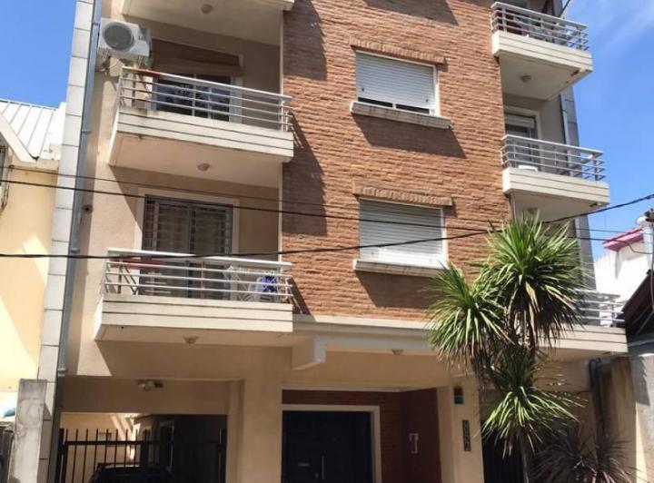 Departamento · 45m² · 2 Ambientes · 1 Cochera
