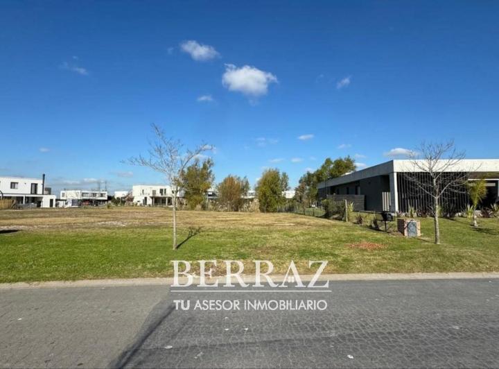 Terreno · 846m²