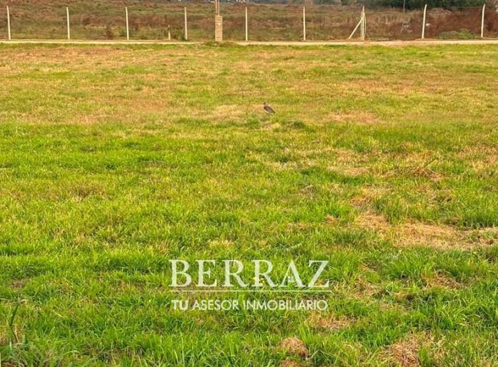 Terreno · 600m²