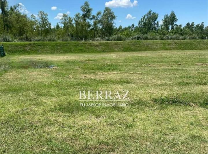 Terreno · 780m²