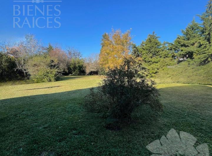 Terreno · 1100m²