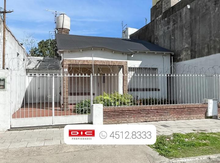 Terreno · 100m² · 3 Ambientes · 1 Cochera