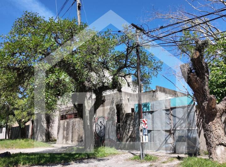 Terreno · 360m²