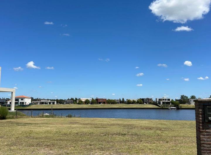 Terreno · 900m²
