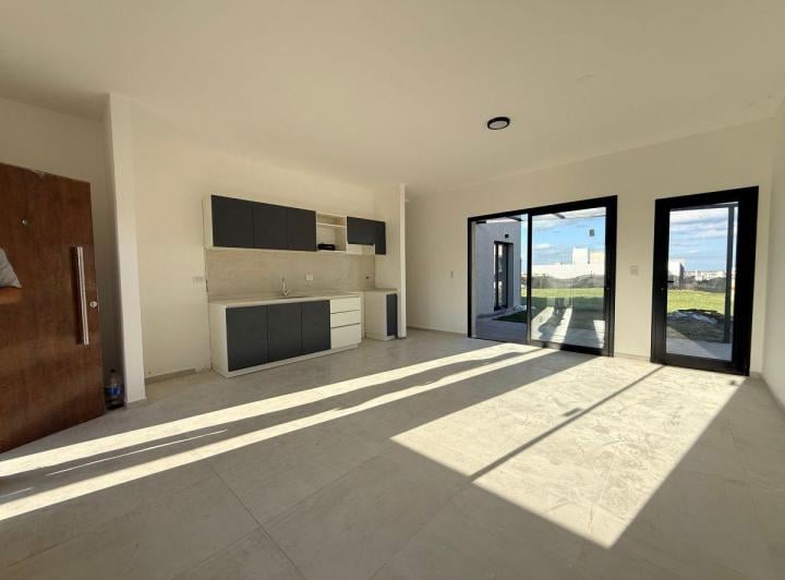Casa · 71m² · 4 Ambientes