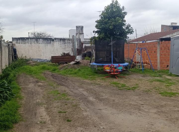 Terreno · 327m²