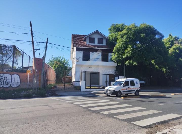 Terreno · 840m²