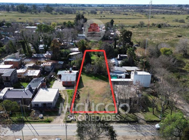 Terreno · 1600m²