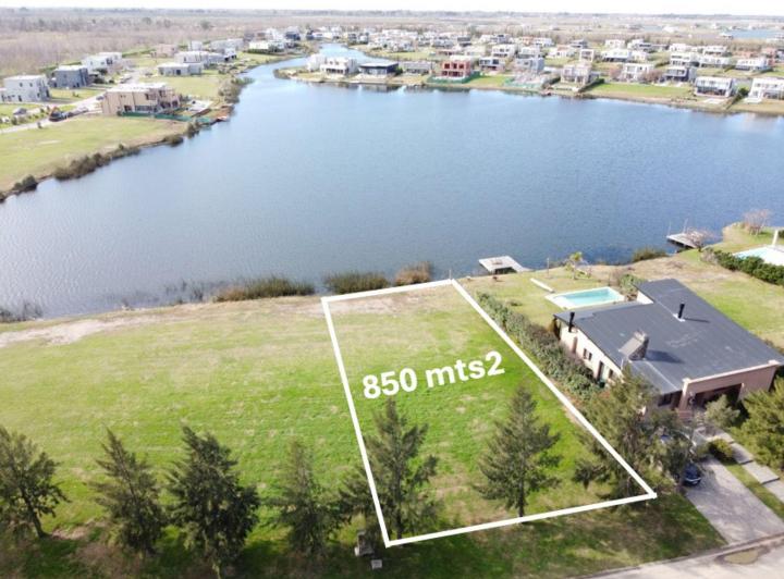 Terreno · 850m²
