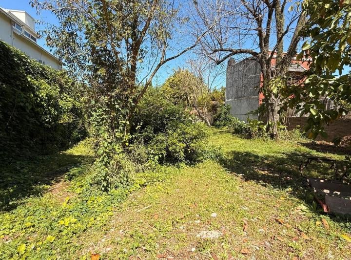 Terreno · 639m²