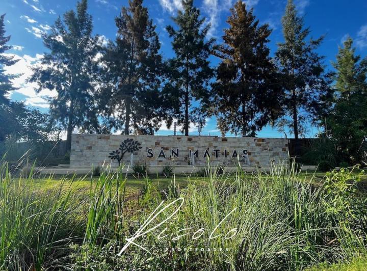 Terreno · 1050m²