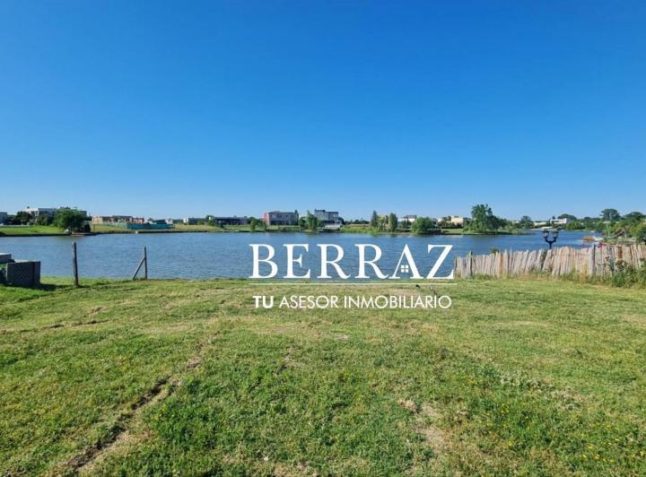 Terreno · 913m²