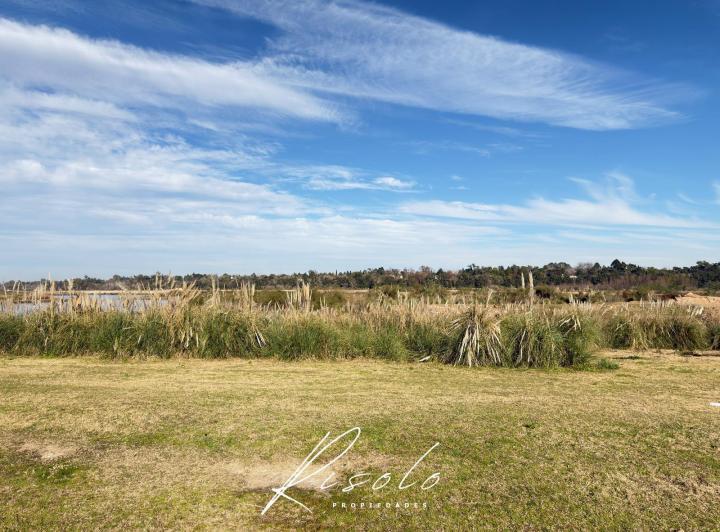 Terreno · 900m²