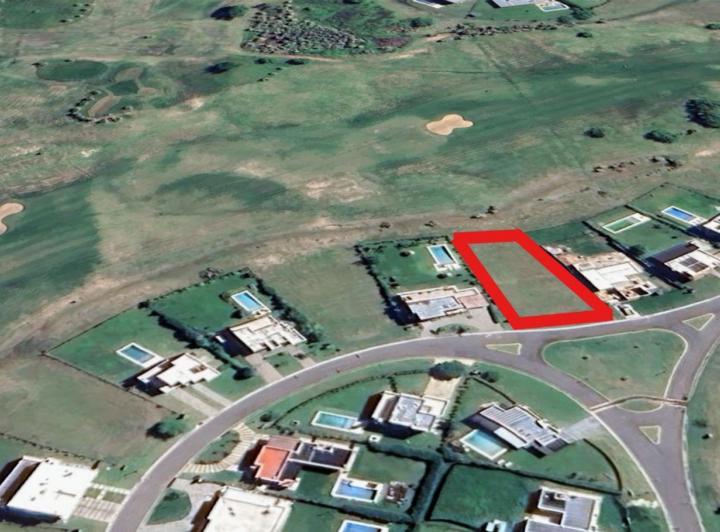 Terreno · 960m²