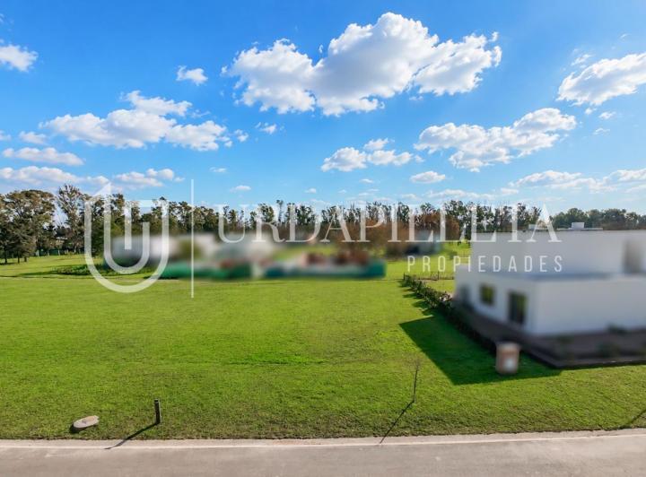 Terreno · 721m²