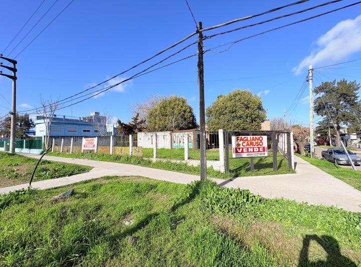 Terreno · 1238m²
