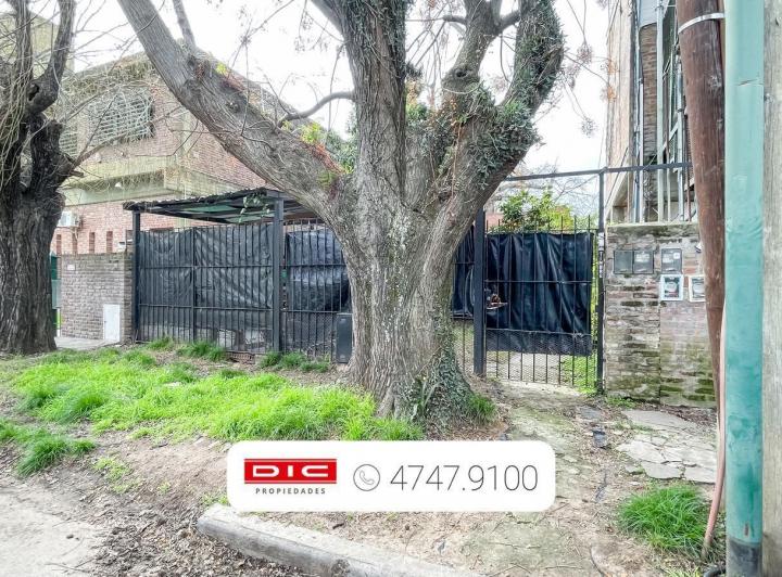 Terreno · 374m² · 3 Ambientes