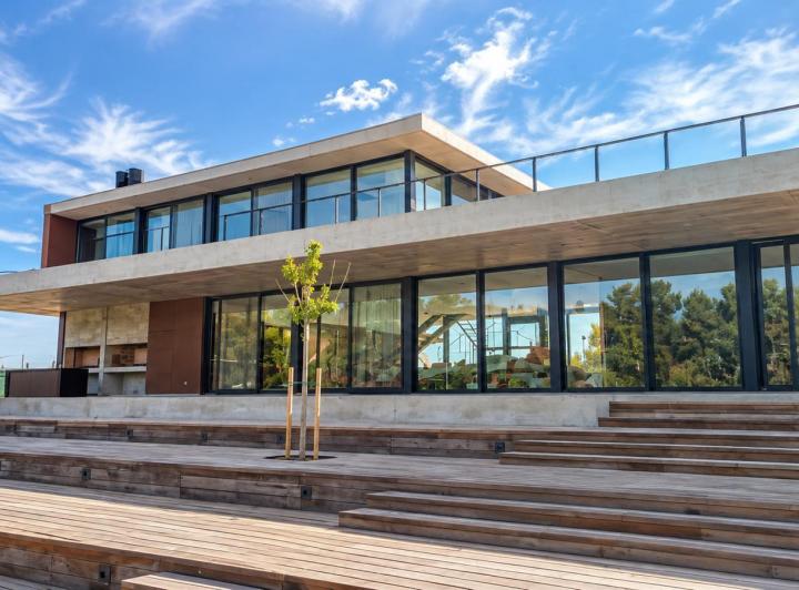 Terreno · 1213m²
