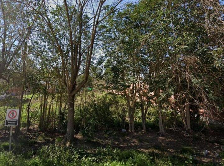 Terreno · 964m²