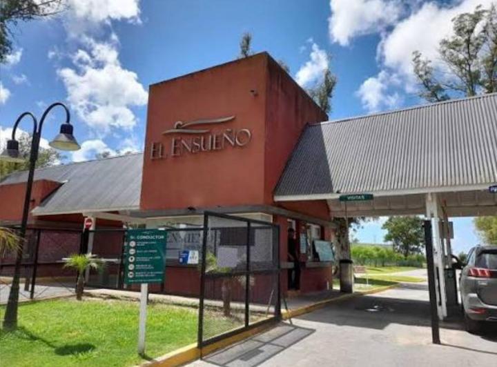 Terreno · 740m²