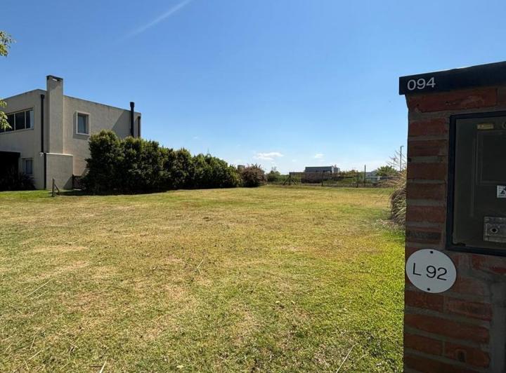 Terreno · 594m²
