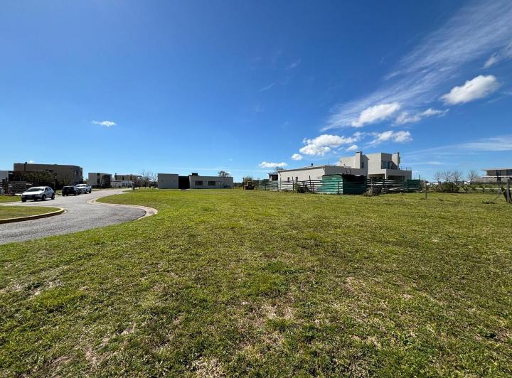 Terreno · 640m²