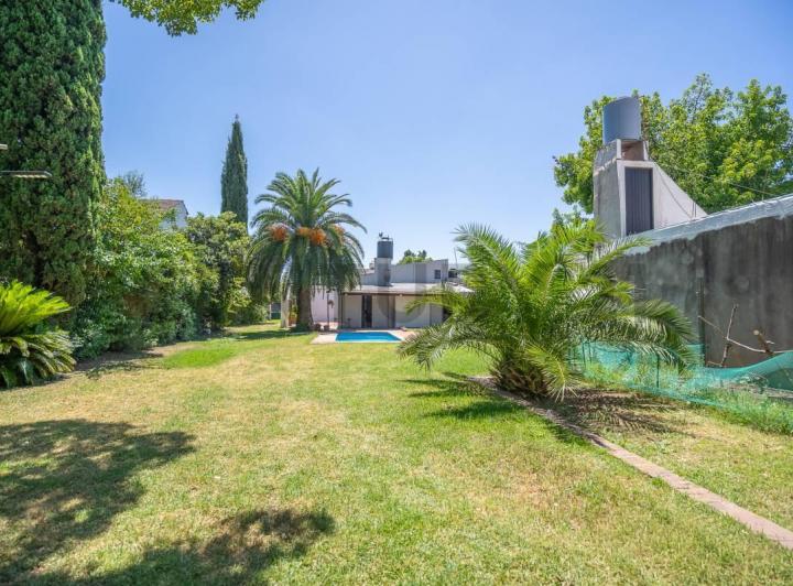 Terreno · 282m²