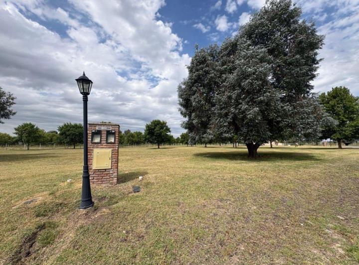 Terreno · 1054m²