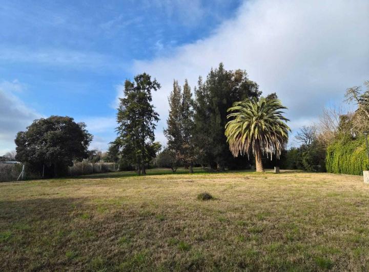 Terreno · 3738m²