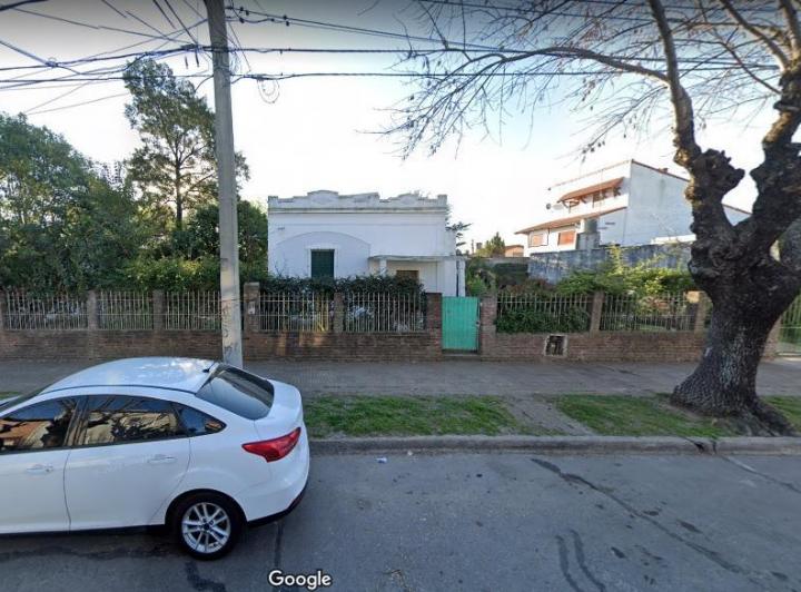 Terreno · 1951m²