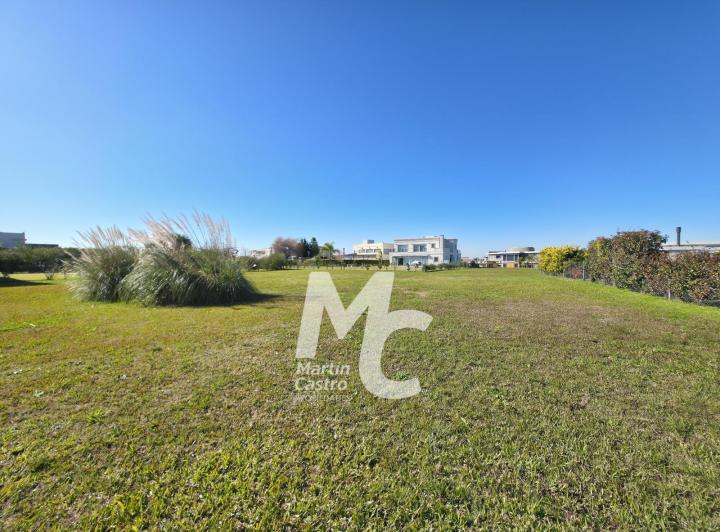 Terreno · 1095m²