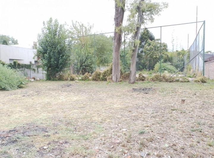Terreno · 1060m²