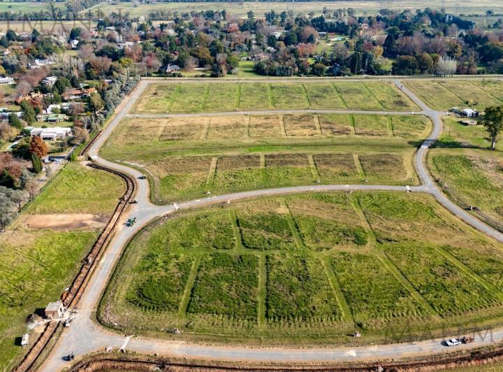 Terreno · 1596m²