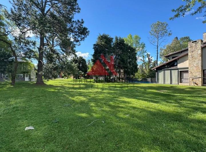 Terreno · 450m²