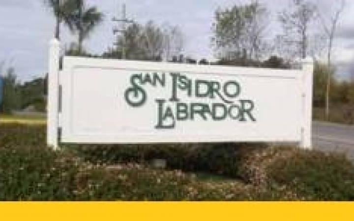 Terreno · 830m²