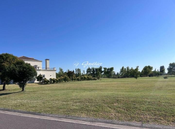 Terreno · 1263m²