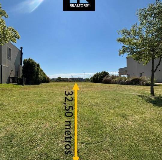 Terreno · 601m²