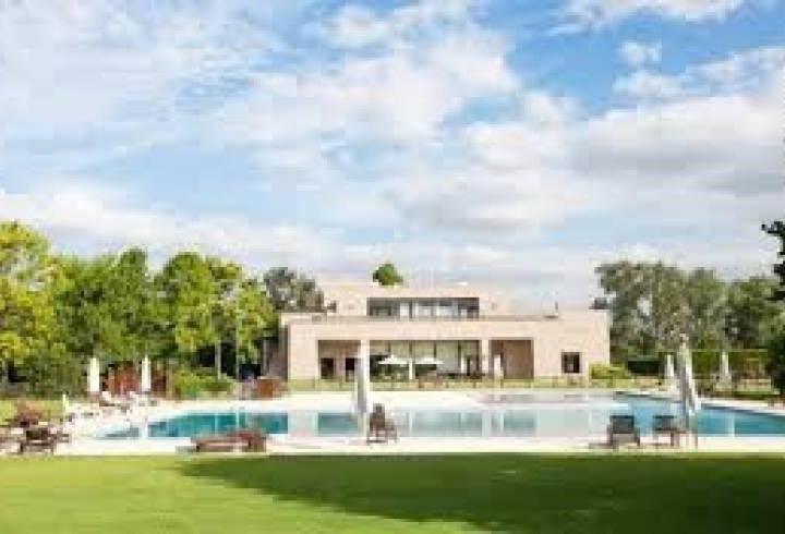 Terreno · 1900m²