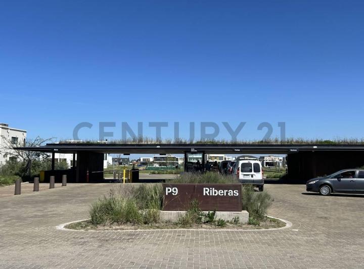 Terreno · 610m²