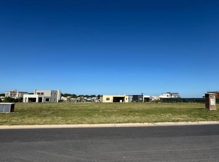 Terreno · 627m²
