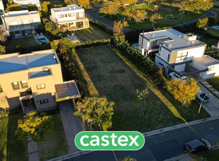 Terreno · 649m²