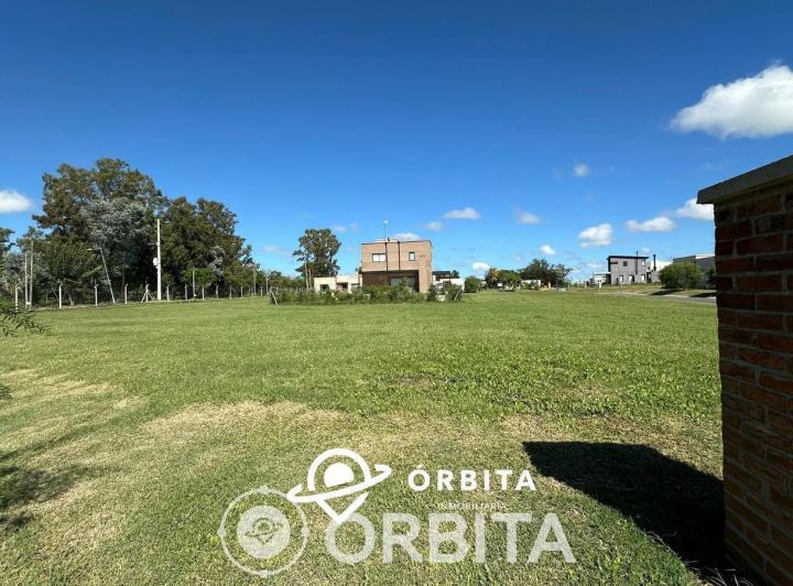 Terreno · 516m²