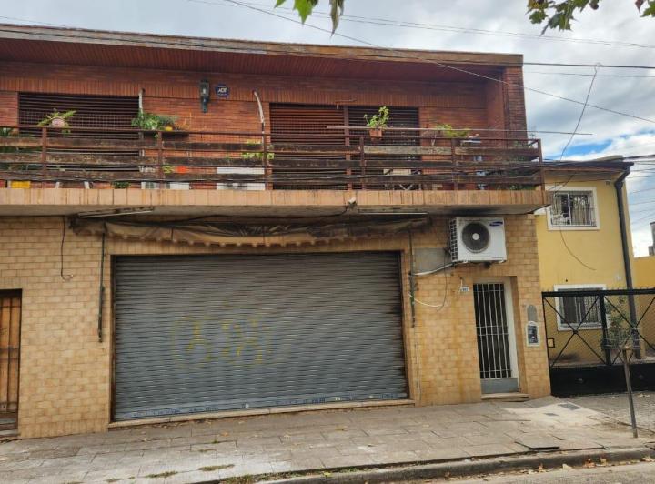 Local comercial · 299m²