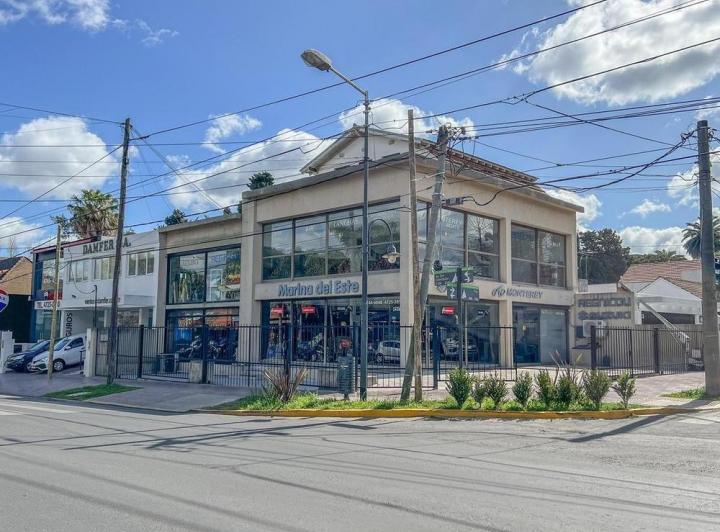 Local comercial · 414m²