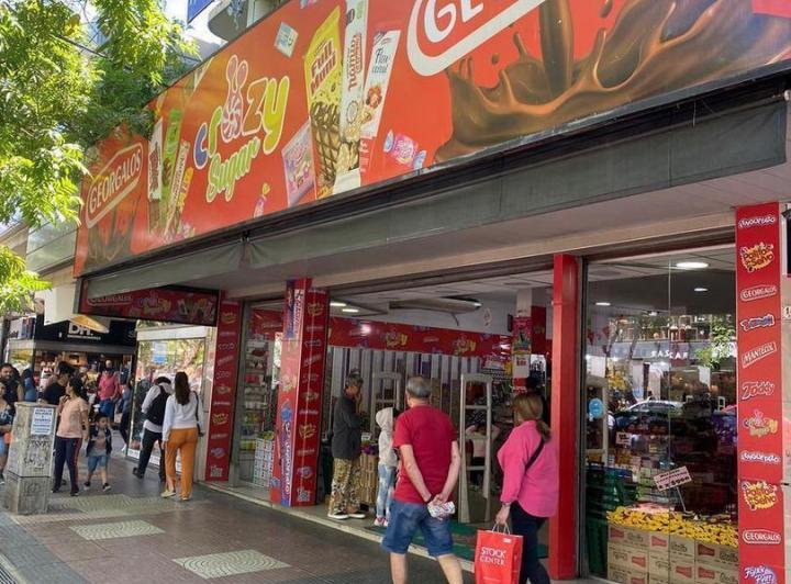 Local comercial · 691m² · 1 Ambiente