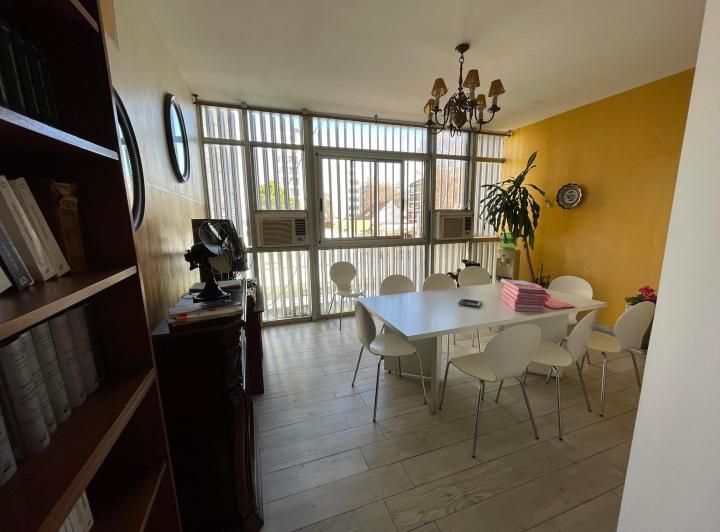 Local comercial · 225m² · 6 Ambientes
