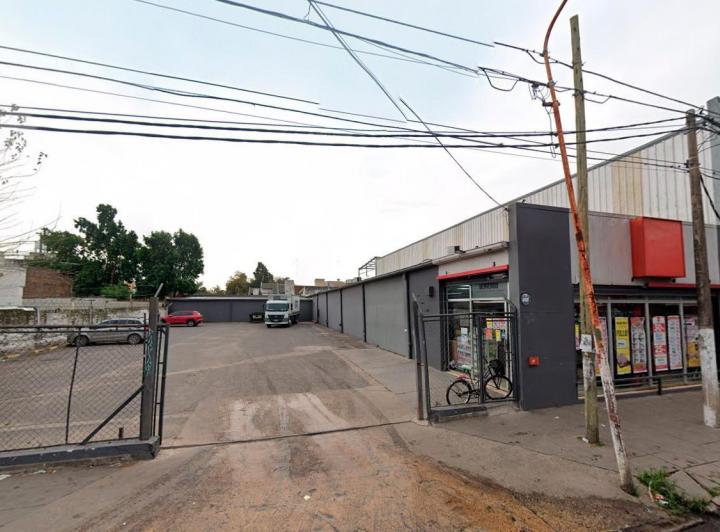 Local comercial · 497m² · 10 Cocheras