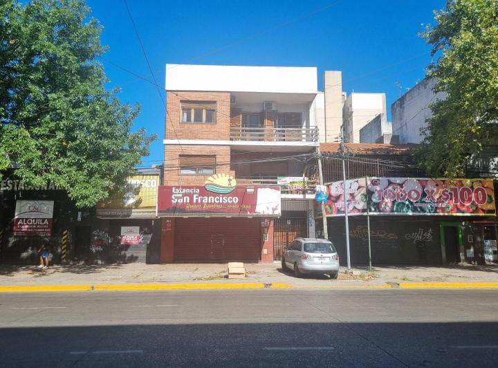 Local comercial · 300m²