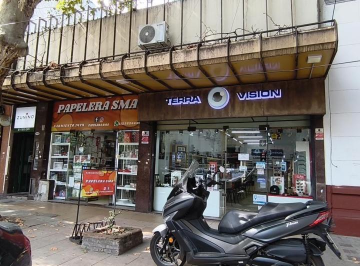 Local comercial · 367m²