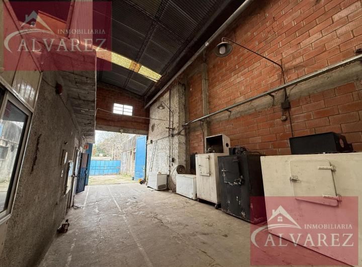 Local comercial · 268m² · 3 Cocheras